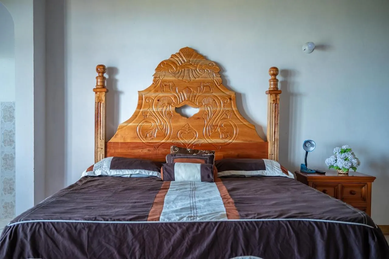 Burg Ann'S Villa Montego Bay